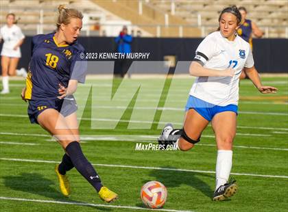 Thumbnail 1 in Midlothian vs Highland Park (Dallas) photogallery.