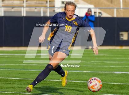 Thumbnail 2 in Midlothian vs Highland Park (Dallas) photogallery.
