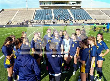 Thumbnail 3 in Midlothian vs Highland Park (Dallas) photogallery.