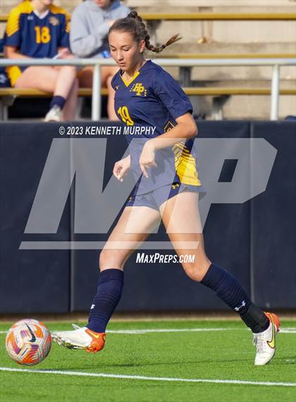 Thumbnail 2 in Midlothian vs Highland Park (Dallas) photogallery.