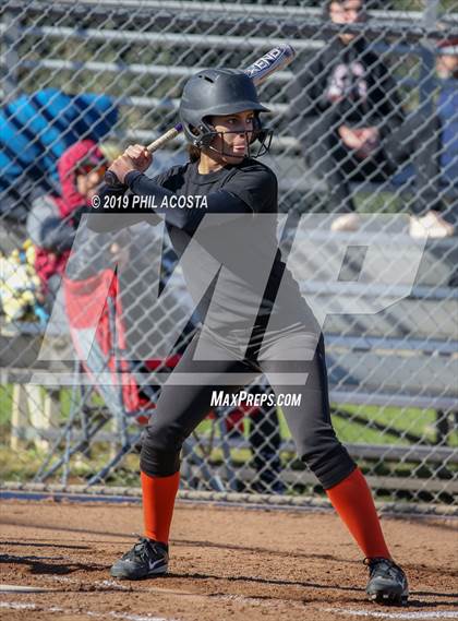 Thumbnail 1 in Legacy vs Lincoln (MLK Tournament) photogallery.