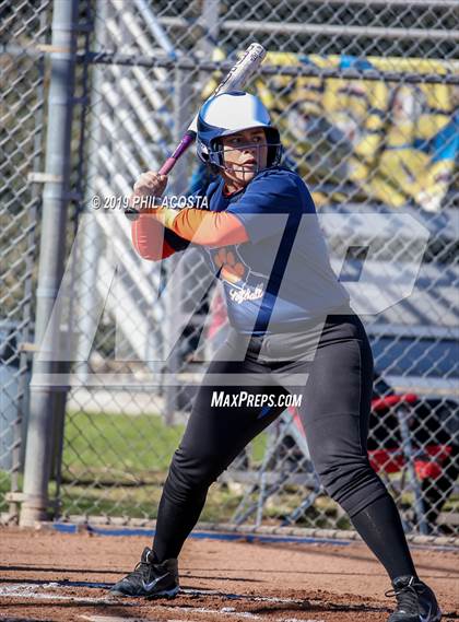 Thumbnail 1 in Legacy vs Lincoln (MLK Tournament) photogallery.