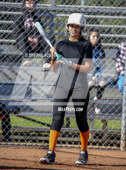 Thumbnail 1 in Legacy vs Lincoln (MLK Tournament) photogallery.