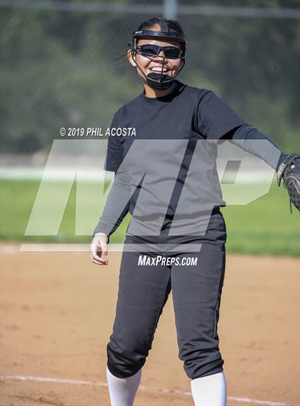 Thumbnail 1 in Legacy vs Lincoln (MLK Tournament) photogallery.