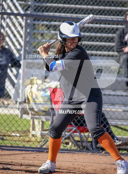 Thumbnail 1 in Legacy vs Lincoln (MLK Tournament) photogallery.