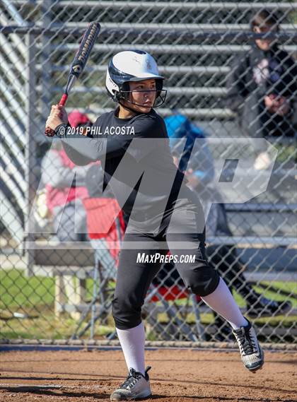 Thumbnail 1 in Legacy vs Lincoln (MLK Tournament) photogallery.