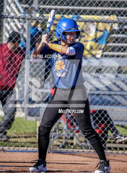 Thumbnail 1 in Legacy vs Lincoln (MLK Tournament) photogallery.