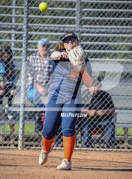 Thumbnail 3 in Legacy vs Lincoln (MLK Tournament) photogallery.