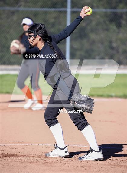 Thumbnail 1 in Legacy vs Lincoln (MLK Tournament) photogallery.