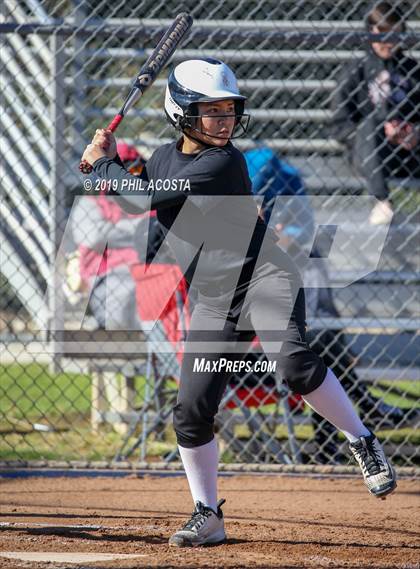 Thumbnail 2 in Legacy vs Lincoln (MLK Tournament) photogallery.