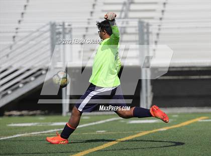 Thumbnail 2 in Juan Diego Catholic vs. Grantsville (UHSAA 3A Round 2) photogallery.
