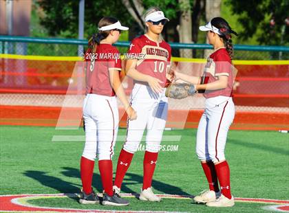 Thumbnail 3 in Oaks Christian vs Simi Valley photogallery.