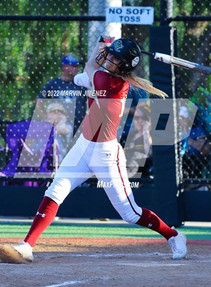 Thumbnail 2 in Oaks Christian vs Simi Valley photogallery.