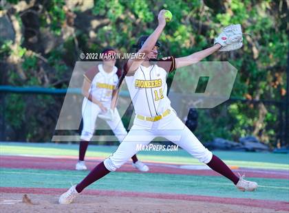 Thumbnail 1 in Oaks Christian vs Simi Valley photogallery.