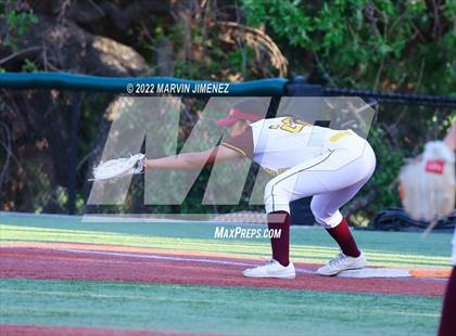 Thumbnail 3 in Oaks Christian vs Simi Valley photogallery.