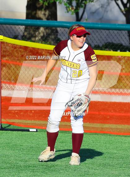 Thumbnail 1 in Oaks Christian vs Simi Valley photogallery.