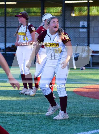 Thumbnail 1 in Oaks Christian vs Simi Valley photogallery.