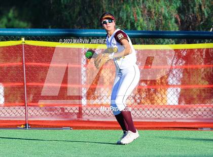 Thumbnail 3 in Oaks Christian vs Simi Valley photogallery.