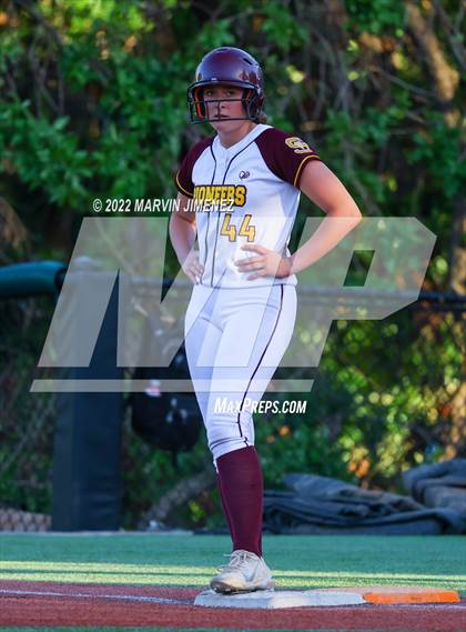 Thumbnail 1 in Oaks Christian vs Simi Valley photogallery.
