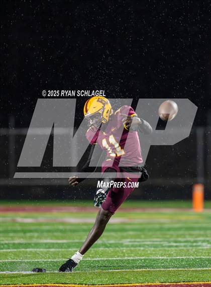 Thumbnail 2 in Edina @ Forest Lake (MSHSL 6A Round 2) photogallery.