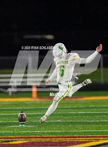 Thumbnail 2 in Edina @ Forest Lake (MSHSL 6A Round 2) photogallery.