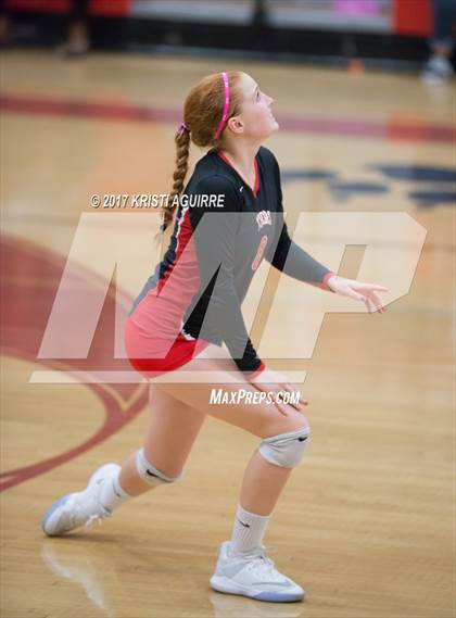 Thumbnail 2 in Paloma Valley vs. Elsinore photogallery.