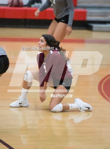 Thumbnail 3 in Paloma Valley vs. Elsinore photogallery.
