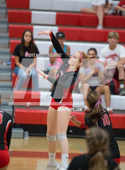 Thumbnail 2 in Paloma Valley vs. Elsinore photogallery.