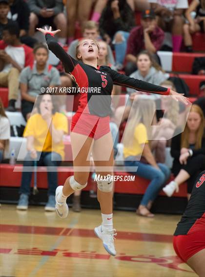 Thumbnail 2 in Paloma Valley vs. Elsinore photogallery.