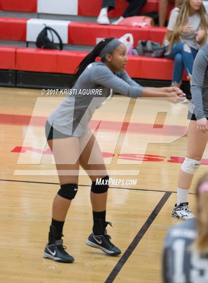 Thumbnail 2 in Paloma Valley vs. Elsinore photogallery.