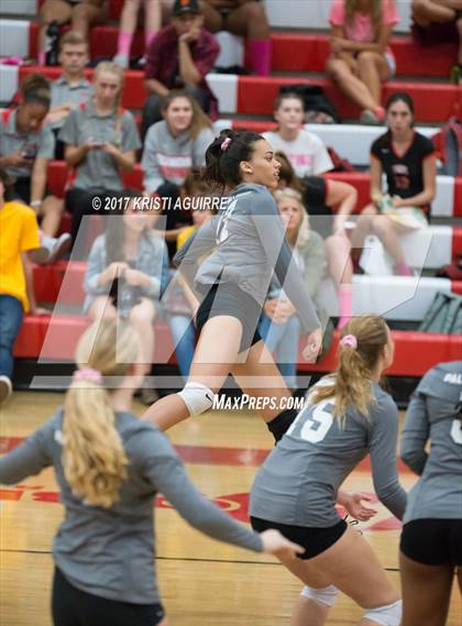 Thumbnail 3 in Paloma Valley vs. Elsinore photogallery.