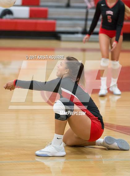 Thumbnail 3 in Paloma Valley vs. Elsinore photogallery.