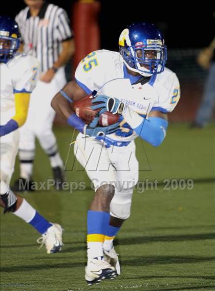Thumbnail 2 in Verbum Dei @ Harvard-Westlake photogallery.