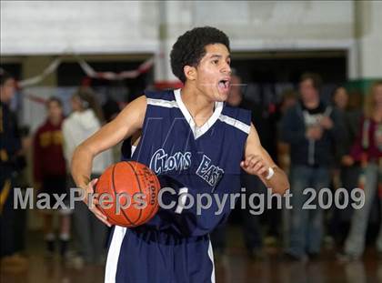 Thumbnail 3 in Castro Valley vs. Clovis East (Gridley Invitational) photogallery.