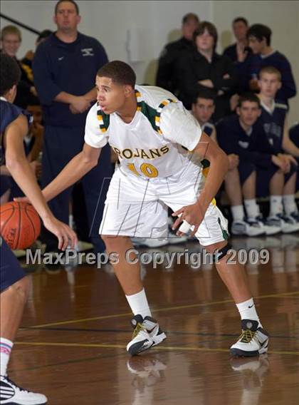 Thumbnail 1 in Castro Valley vs. Clovis East (Gridley Invitational) photogallery.