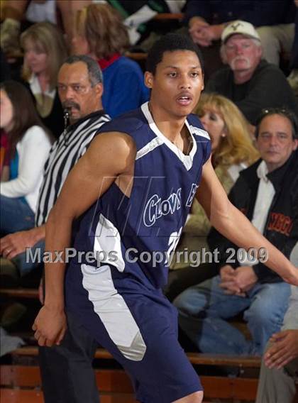 Thumbnail 1 in Castro Valley vs. Clovis East (Gridley Invitational) photogallery.