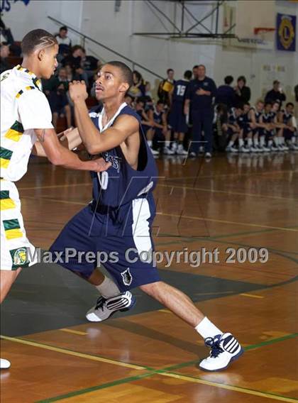 Thumbnail 3 in Castro Valley vs. Clovis East (Gridley Invitational) photogallery.