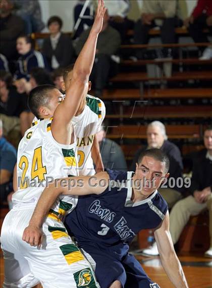 Thumbnail 2 in Castro Valley vs. Clovis East (Gridley Invitational) photogallery.