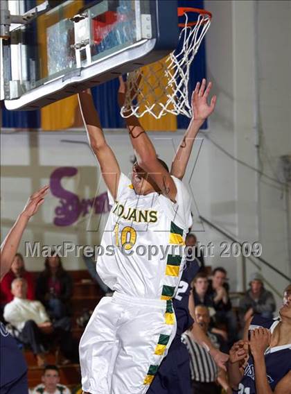 Thumbnail 3 in Castro Valley vs. Clovis East (Gridley Invitational) photogallery.