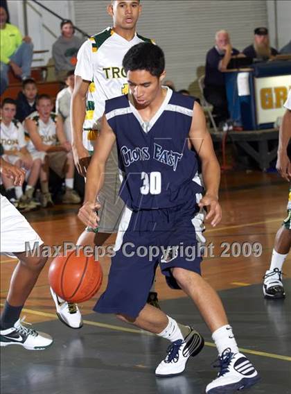 Thumbnail 3 in Castro Valley vs. Clovis East (Gridley Invitational) photogallery.