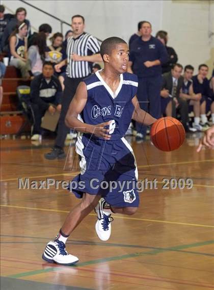 Thumbnail 1 in Castro Valley vs. Clovis East (Gridley Invitational) photogallery.