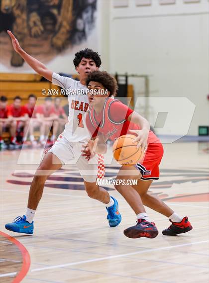 Thumbnail 1 in Hanford @ Selma photogallery.