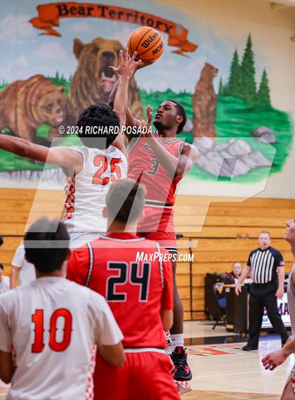 Thumbnail 1 in Hanford @ Selma photogallery.