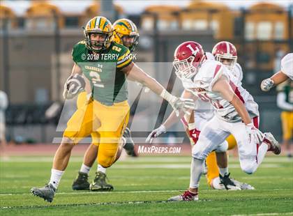Thumbnail 3 in Edison vs. Orange Lutheran photogallery.