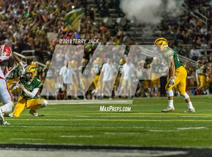 Thumbnail 3 in Edison vs. Orange Lutheran photogallery.