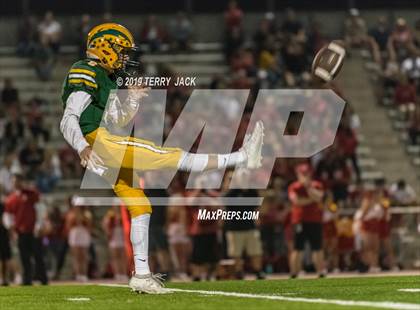 Thumbnail 1 in Edison vs. Orange Lutheran photogallery.