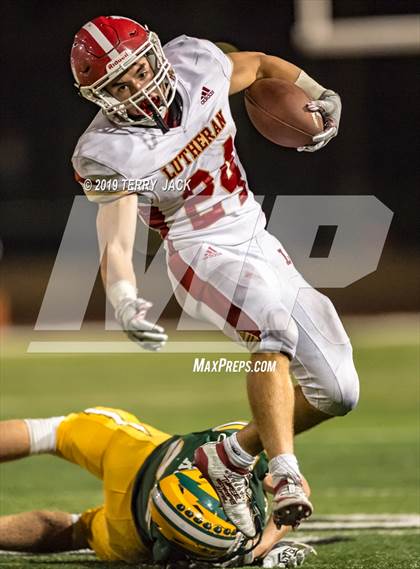 Thumbnail 1 in Edison vs. Orange Lutheran photogallery.
