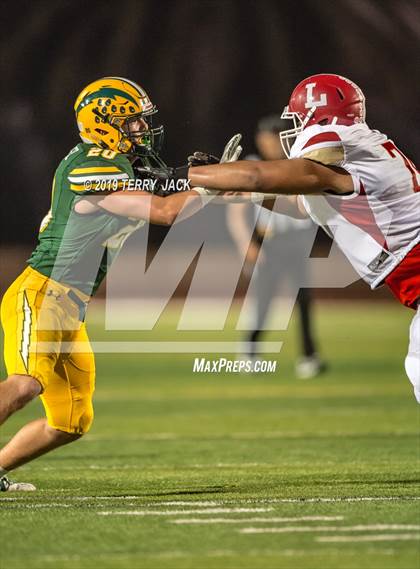 Thumbnail 3 in Edison vs. Orange Lutheran photogallery.