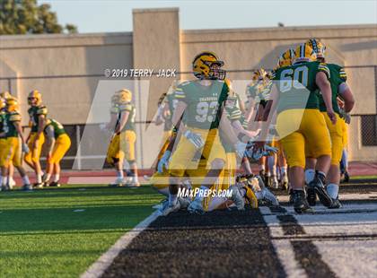 Thumbnail 3 in Edison vs. Orange Lutheran photogallery.
