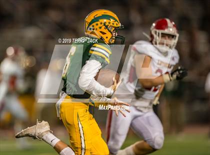 Thumbnail 1 in Edison vs. Orange Lutheran photogallery.